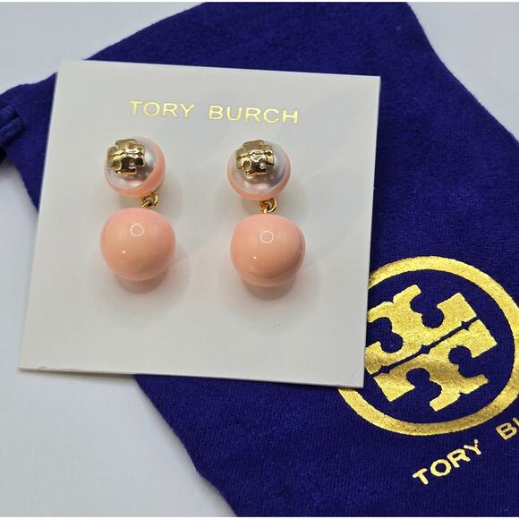 NEW Tory Burch Pink Gold Logo Stud Earrings Faux Pearl Summer Vacation Casual - Picture 1 of 6